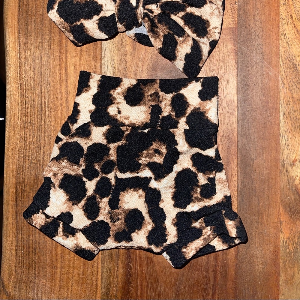 Bullet Stretch fabric Cheetah bummies
